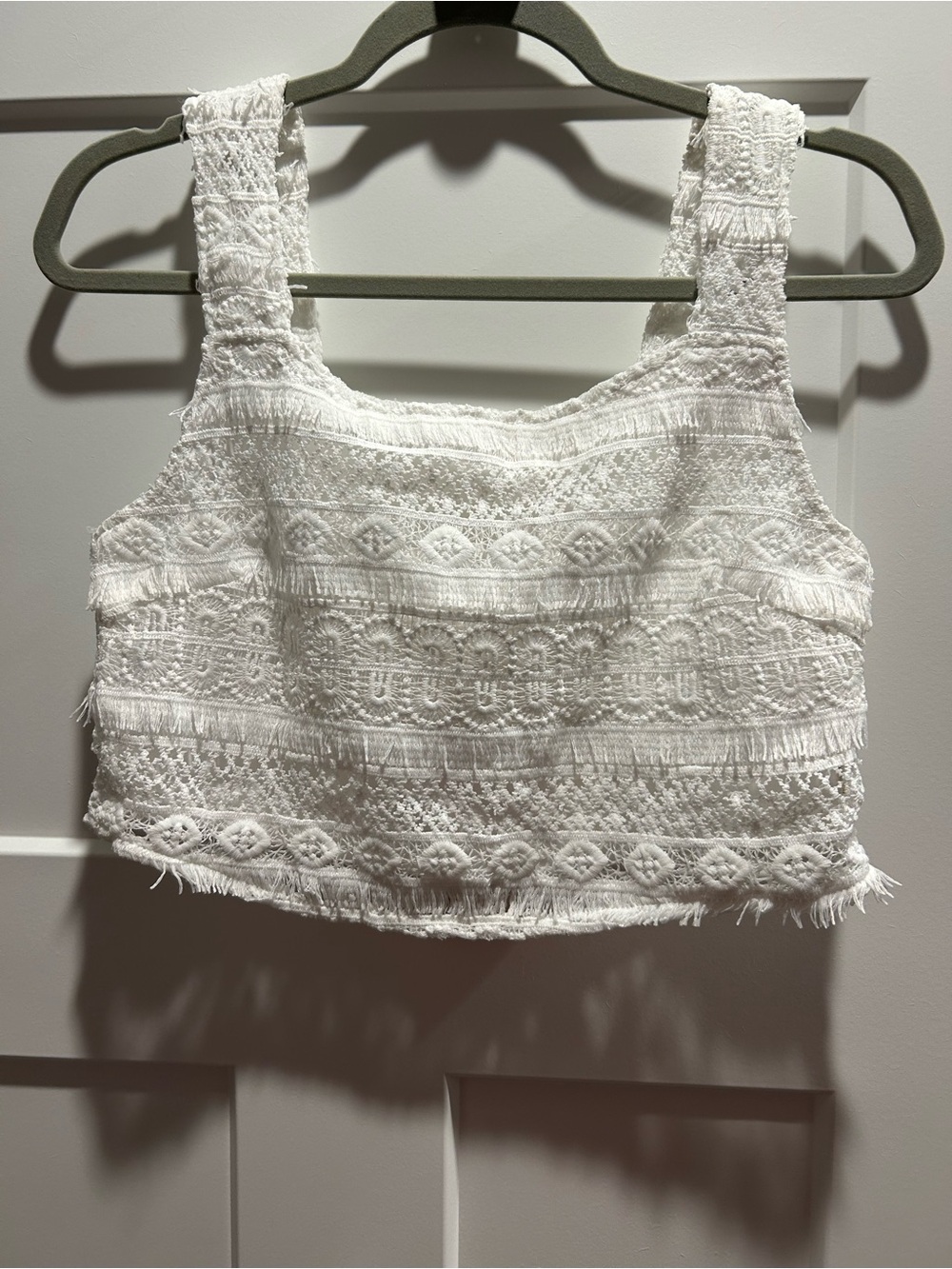 gimmicks by BKE White Lace Fringe Cropped Tank